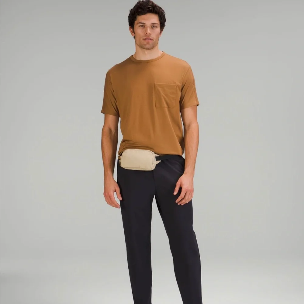 Lululemon Mini Belt Bag - Picture 6 of 8